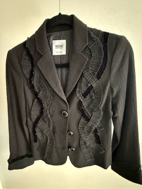 Moschino Jackets & Blazers - Moschino - Vintage Great Condition - Blk Jacket/ Blazer w/ Velvet Ribbon detail.